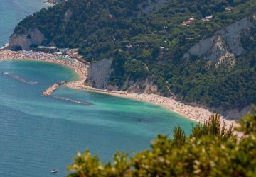 Marche spiaggia Sirolo