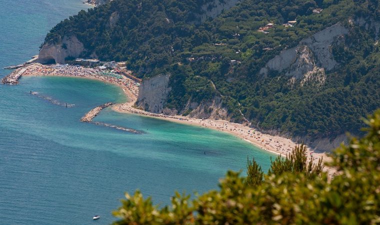 Marche spiaggia Sirolo