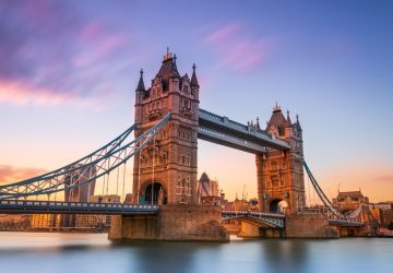 Londra ponte al tramonto